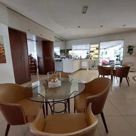 Aida Hotel