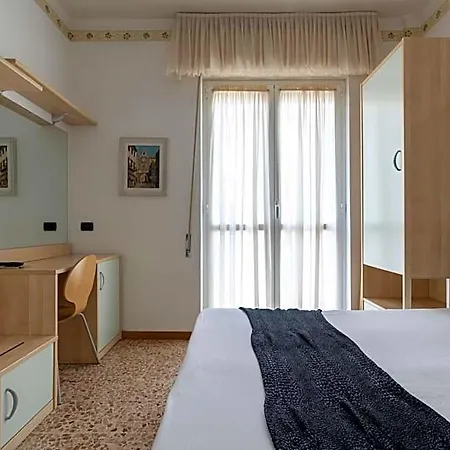 Aida Hotel 3*
